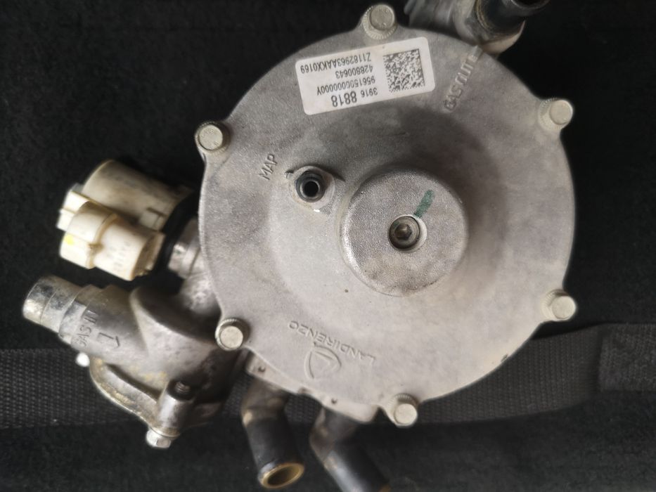 Продавам изпарител и газови инжектори