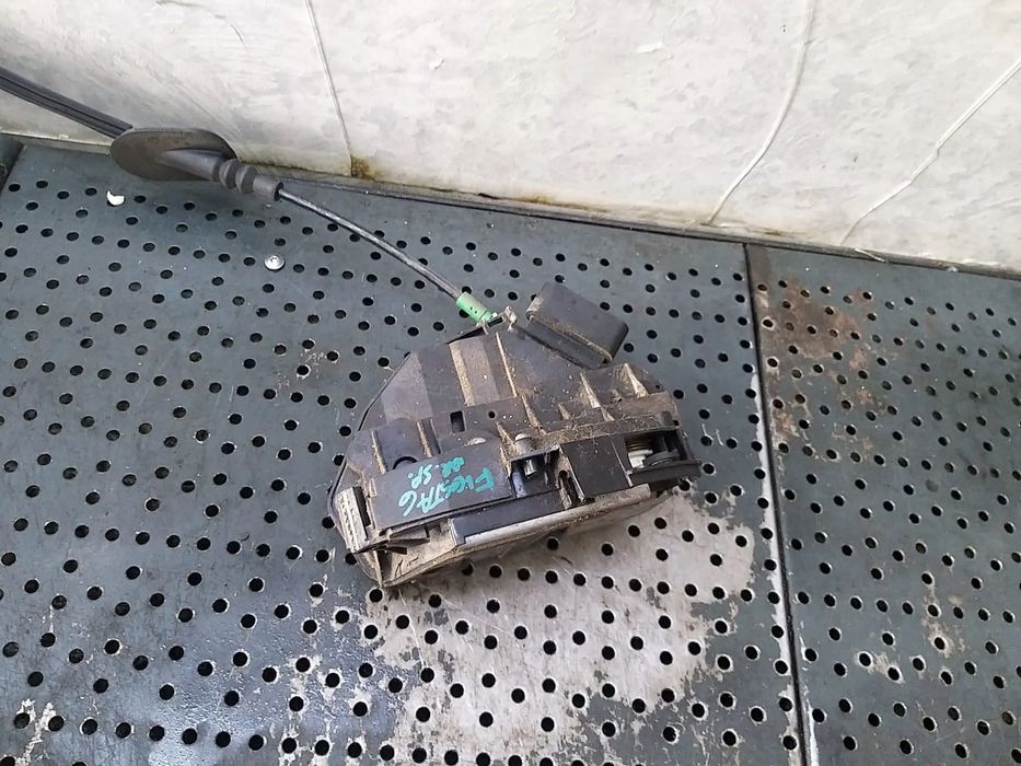 Broasca usa dreapta spate ford fiesta 6 cb1 ccn 8a6aa26412ac