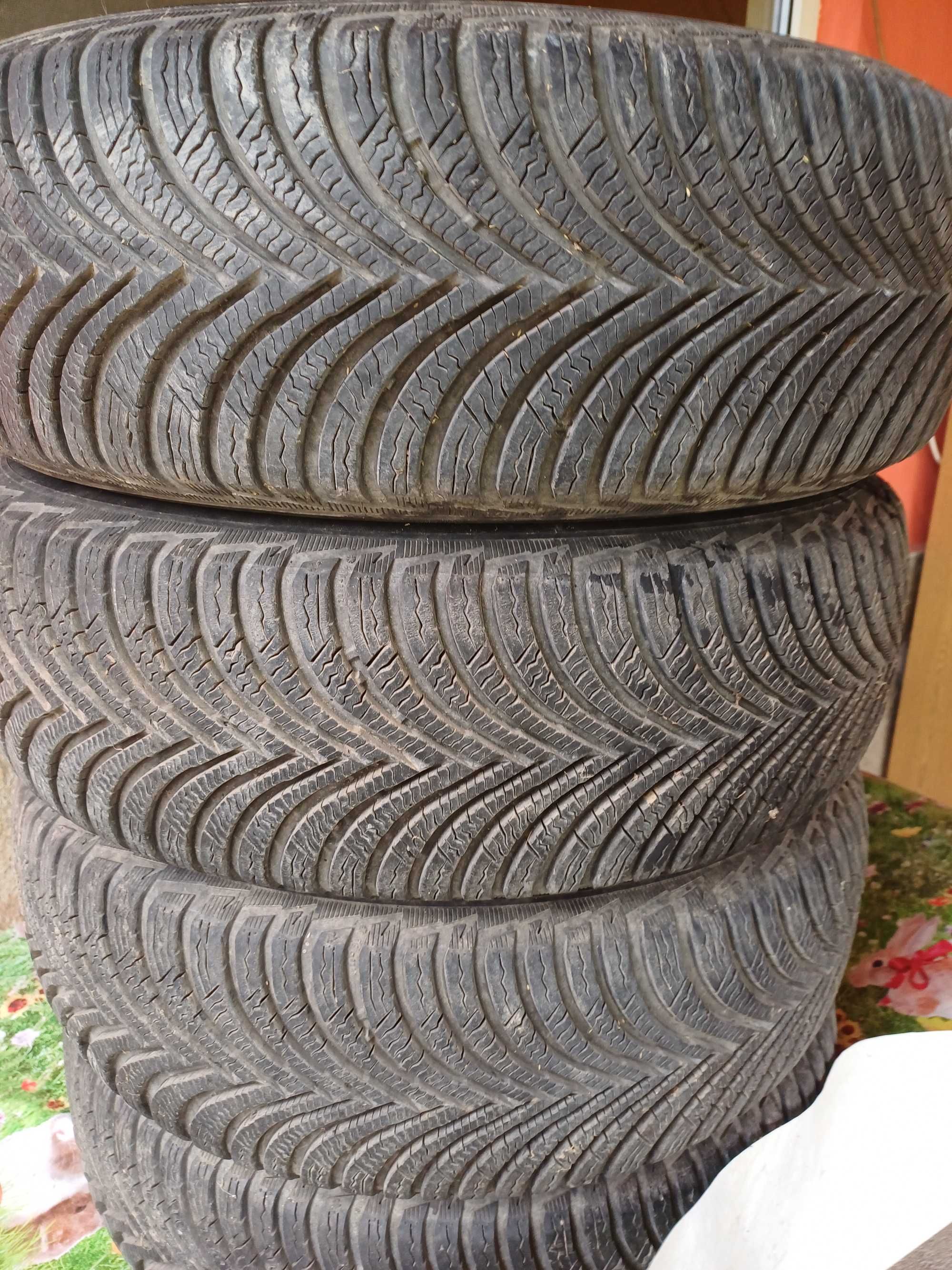 Гуми 195/65/15 Michelin зимни
