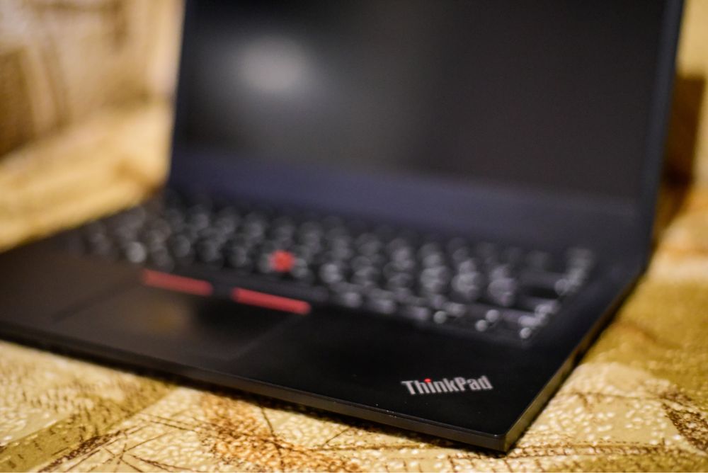 Lenovo THINKPAD L14 Gen1 . (94% battery health)
