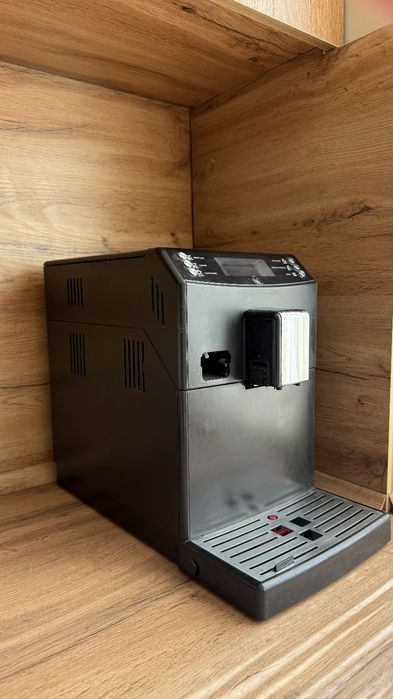 Срочно !!! Продаю свою кофемашинку Philips ! Автомат