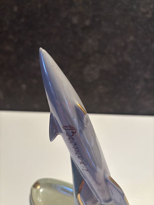 Порцеланова статуетка