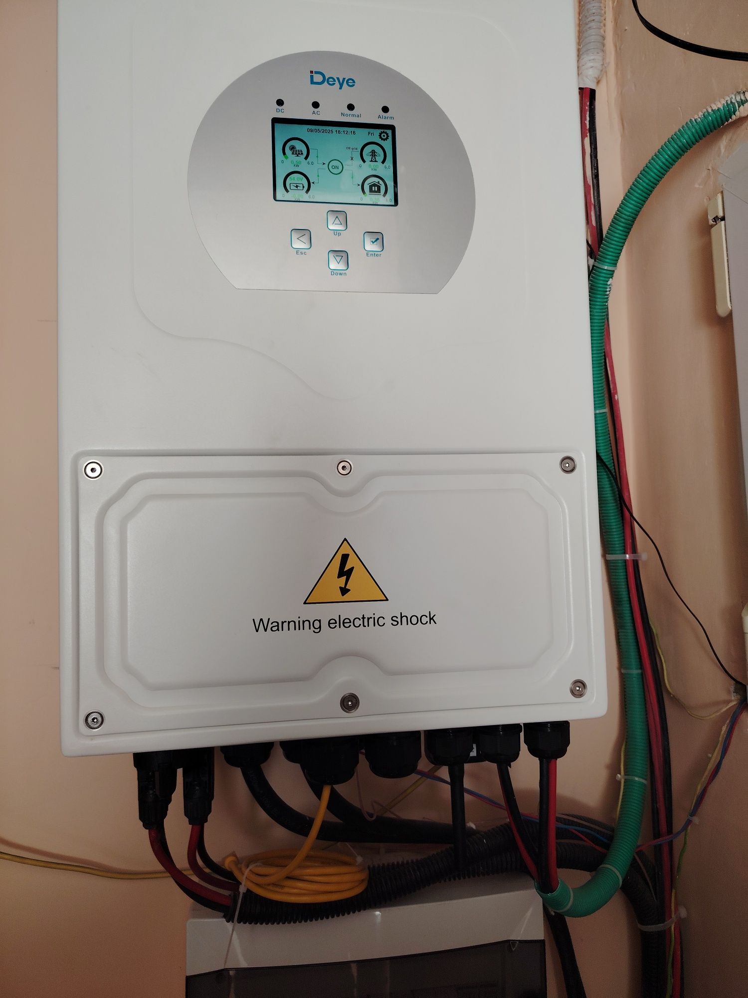 Хибриден инвертор Deye 6kW