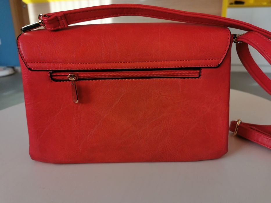 Дамска кожена чанта