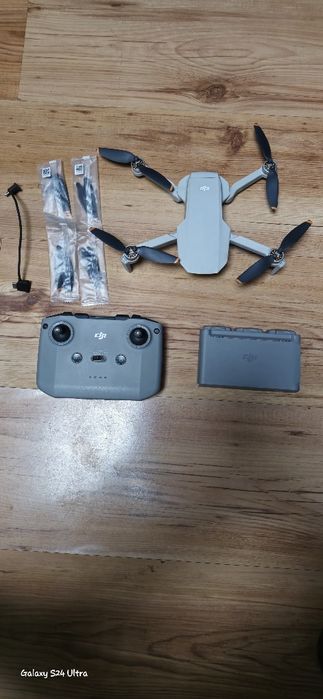 Vând dji mini 2 se