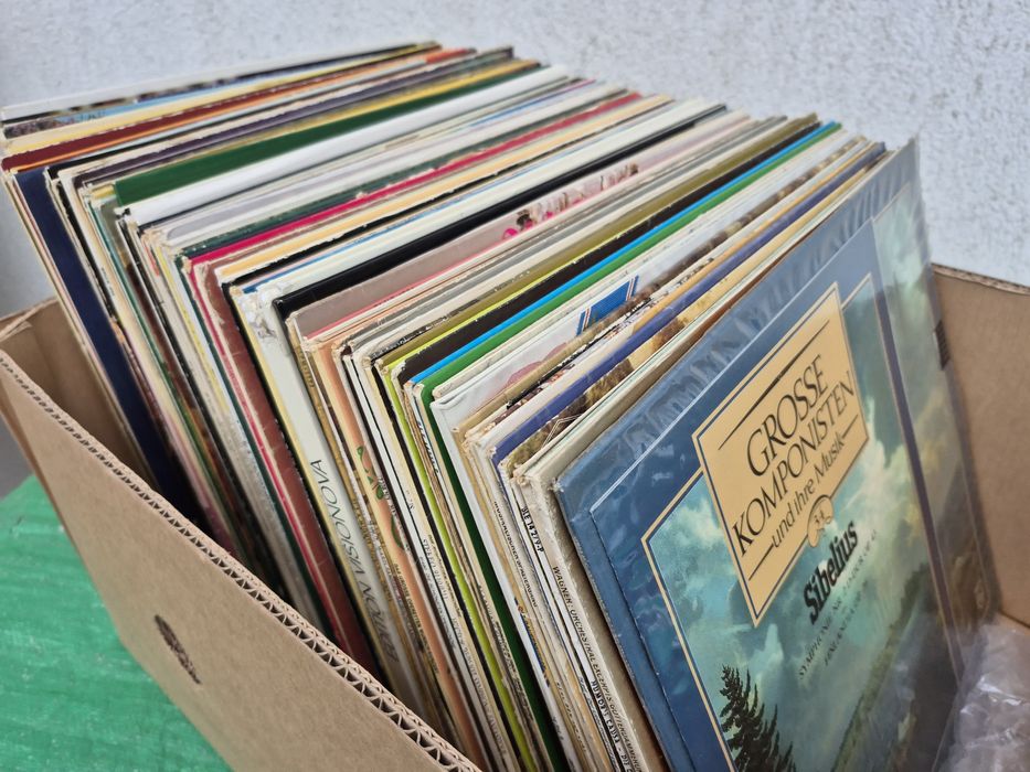 Vând lot 200LP Discuri Vinil cu muzică clasică mixta