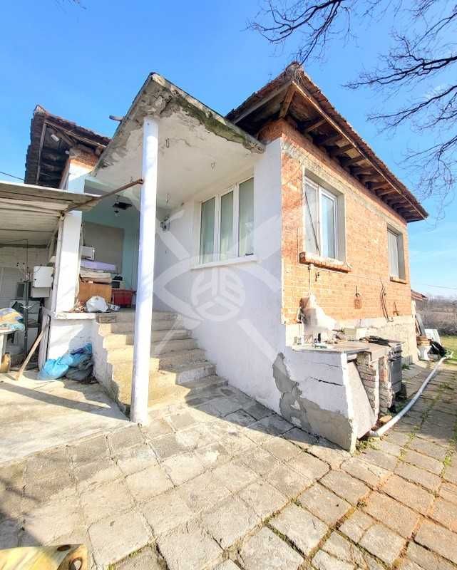 Продава се Къща в с. Тръстиково, Област Бургас - 50 кв.м за 900 €/кв.м - Снимка #1