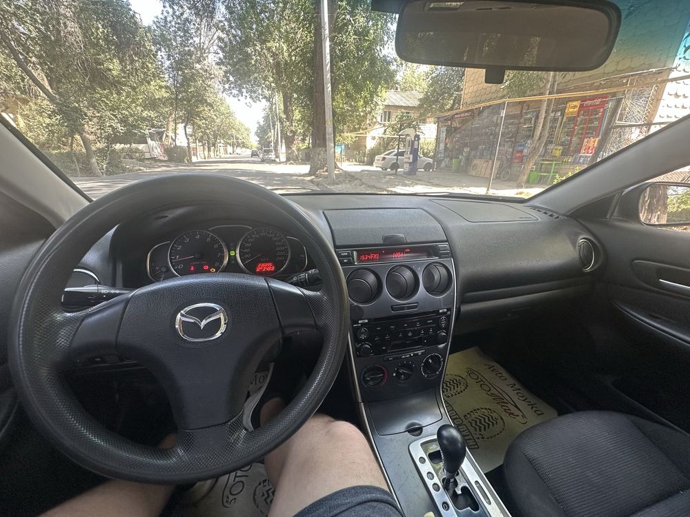 Продам автомобиль mazda 6