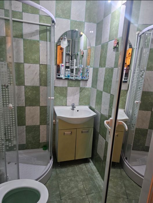 Garsoniera langa liceul Ecaterina