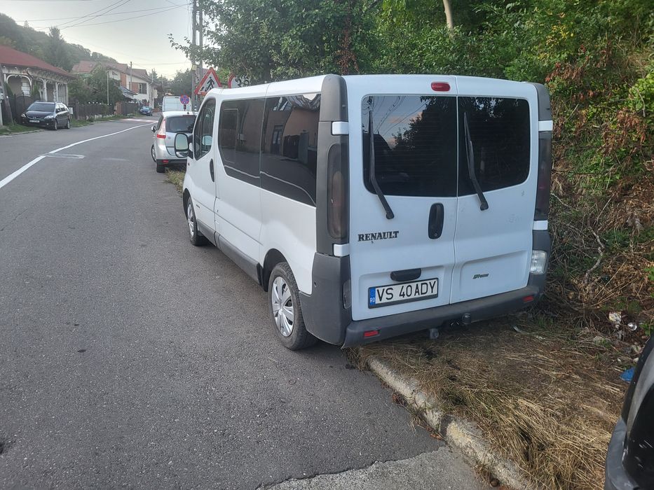 Renault trafic 8+1