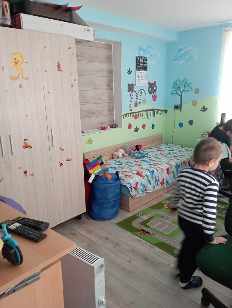 Продава се Етаж от къща в Перник, Изток - 83 кв.м за 860 €/кв.м - Снимка #9