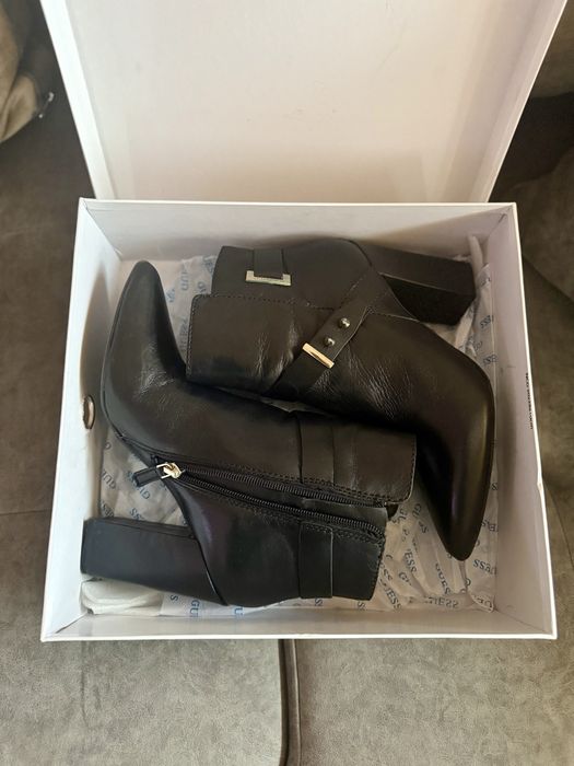Елегантни Боти Guess