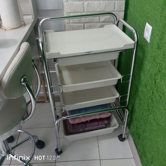 Guzalik salon jixoslari sotiladi