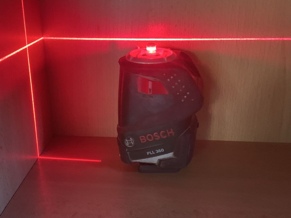 Laser Bosch PLL 360 – Funcționează Perfect – Preț Bun!