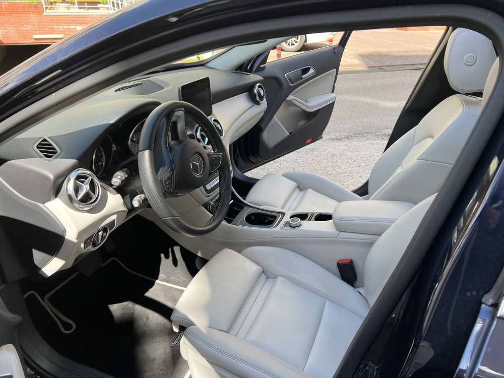 Mercedes Benz GLA 250 4Matic Automata Panoramic roof TVA deductibil