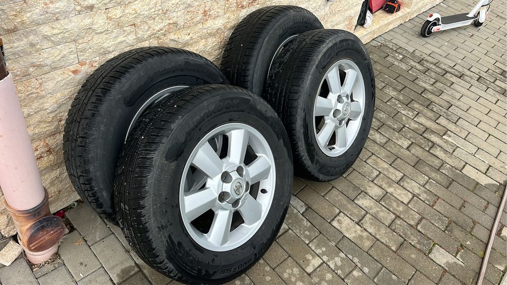 Jante Alu Toyota Rav 4 215 70 16 Hankook Iarna