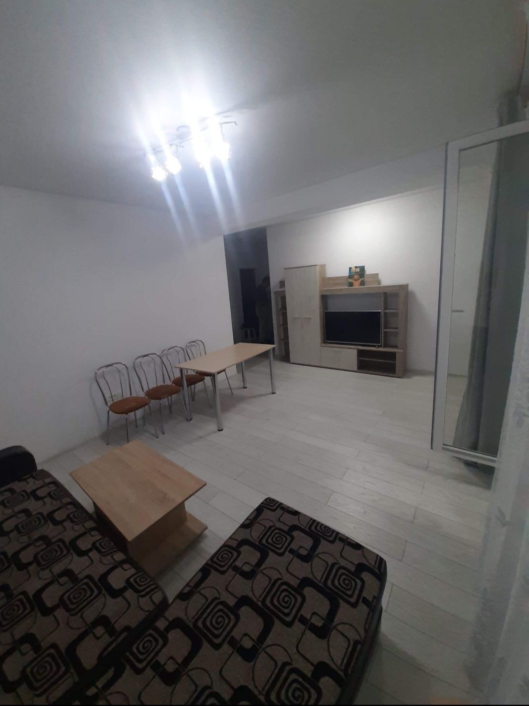 Apartament de închiriat