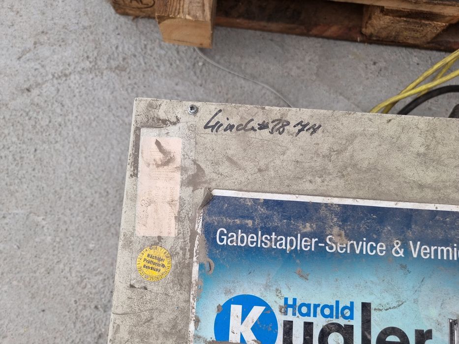 Зарядно за електрокар  стакер палетна количка