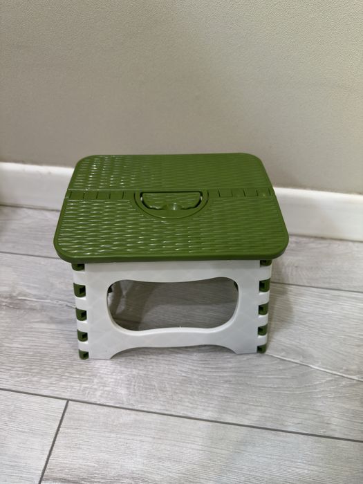 маленький стульчик