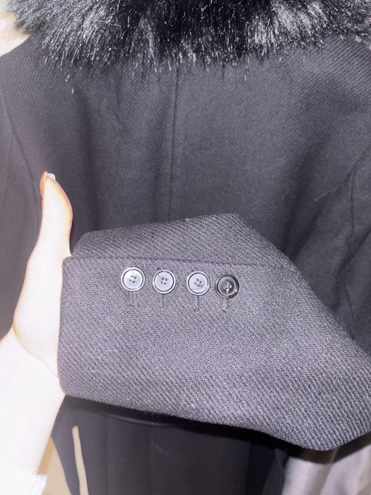 Zara вълнено палто с пухена яка и колан