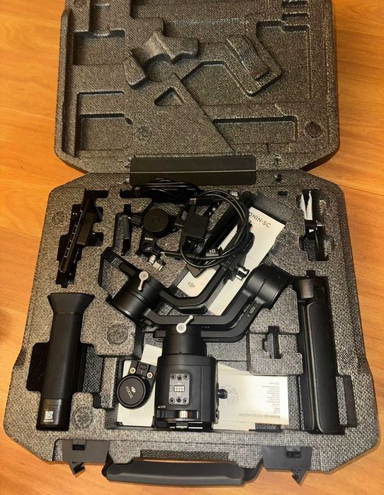 Продавам Гимбал Dji Ronin SC