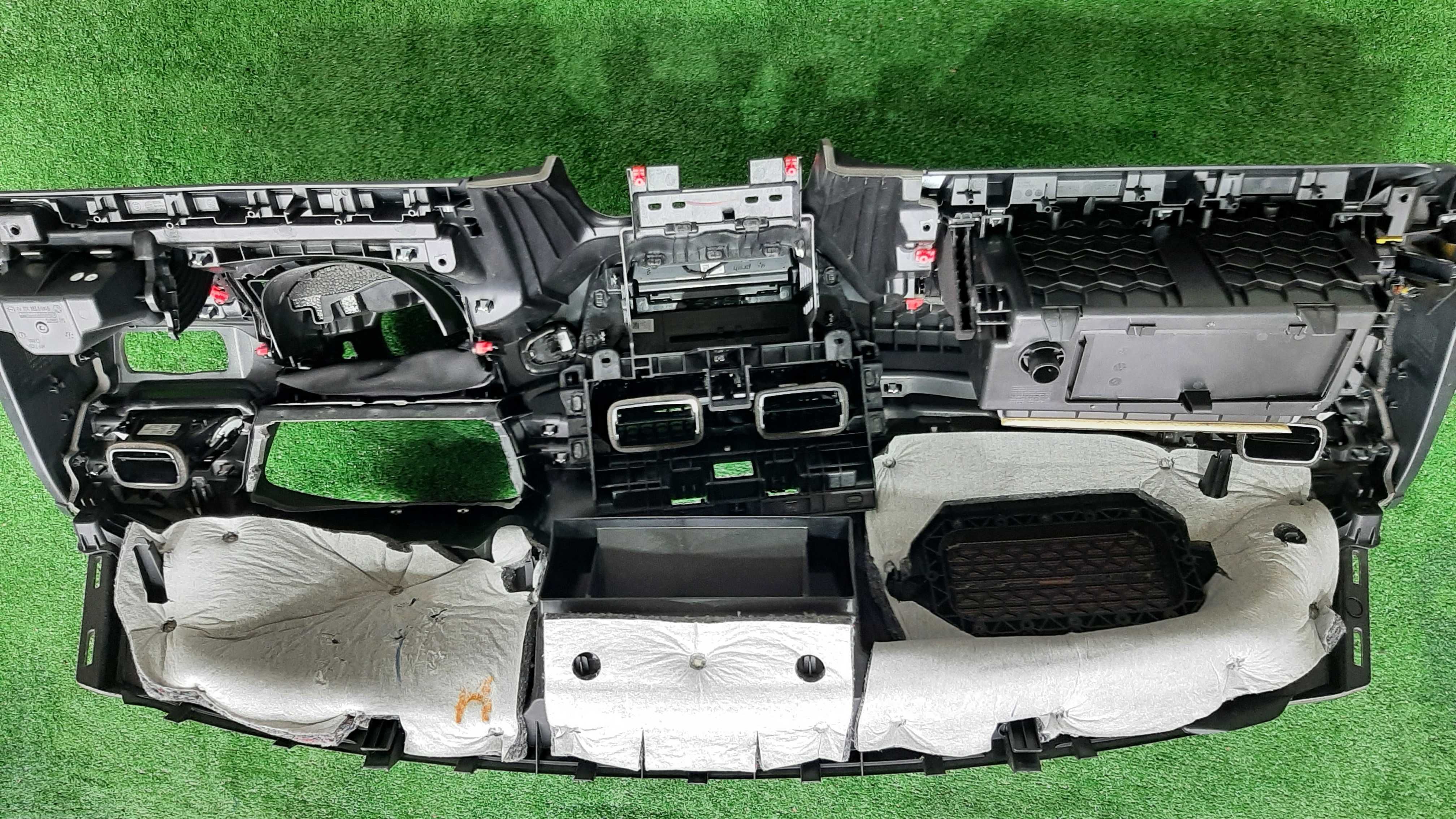 Plansa bord BMW X1 F48