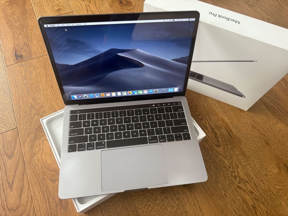 Macbook pro 2019 tochbar 13 inch Fullbox
