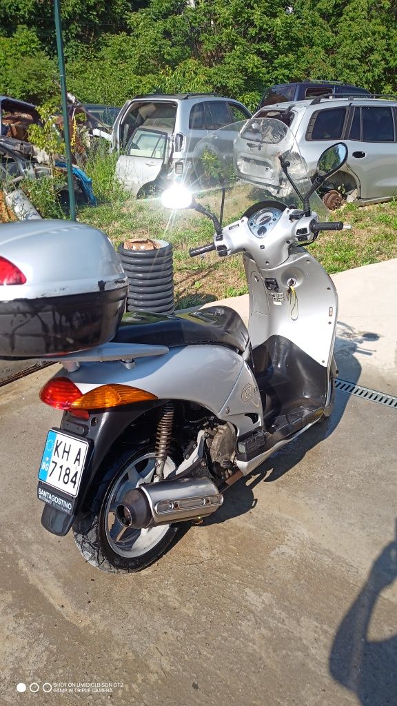 Honda Nes125 2002г.