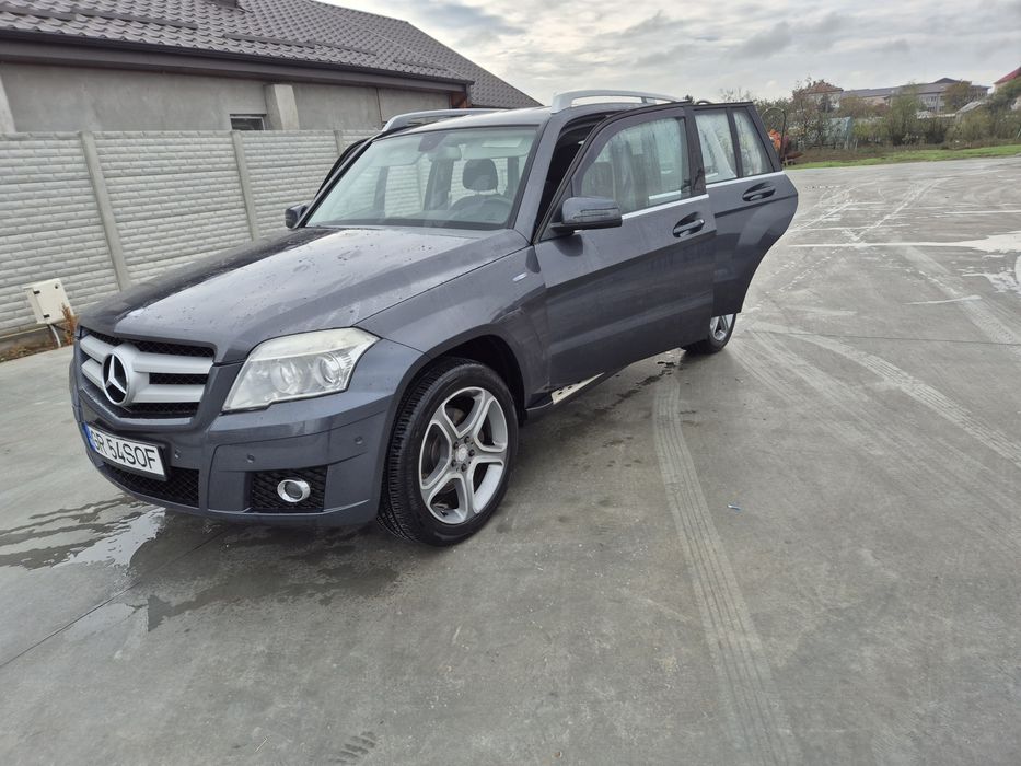 Masina Mercedes GLK