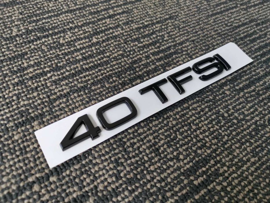 Set embleme Audi A4 40TFSI emblema stema sigla sticker ornament logo