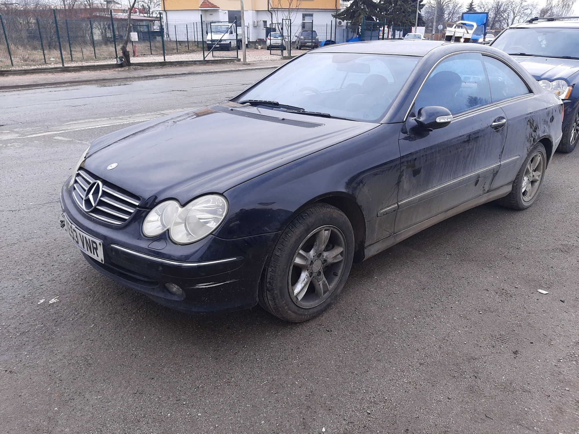 За части Mercedes CLK 270 CDI 2004 година автоматик