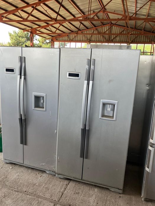 Двукрилен хладилник Samsung