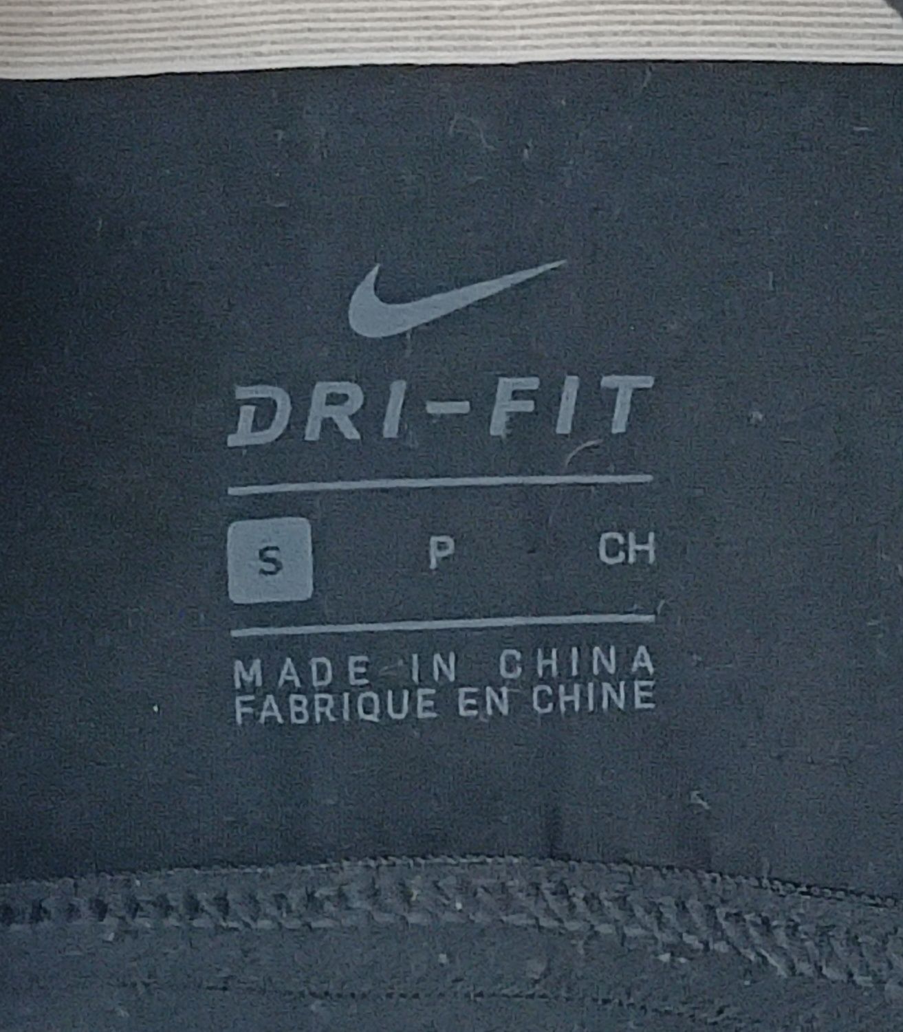 Nike DRI-FIT Padded Bra оригинално бюстие S Найк спорт фитнес