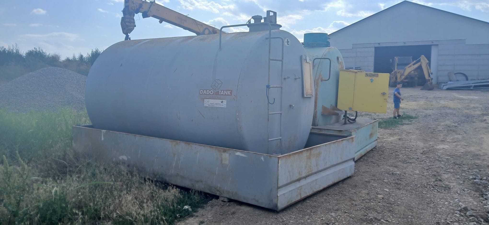 Tanc combustibil sau alte lichide Rezervor Bazine metalice 9.000 litri