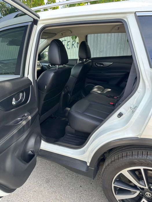 Nissan X-trail/Piele/xenon/ Camera360/Tekna