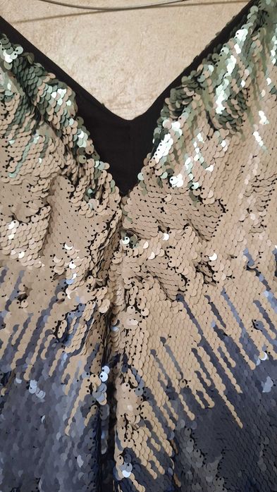 Официална рокля с пайети