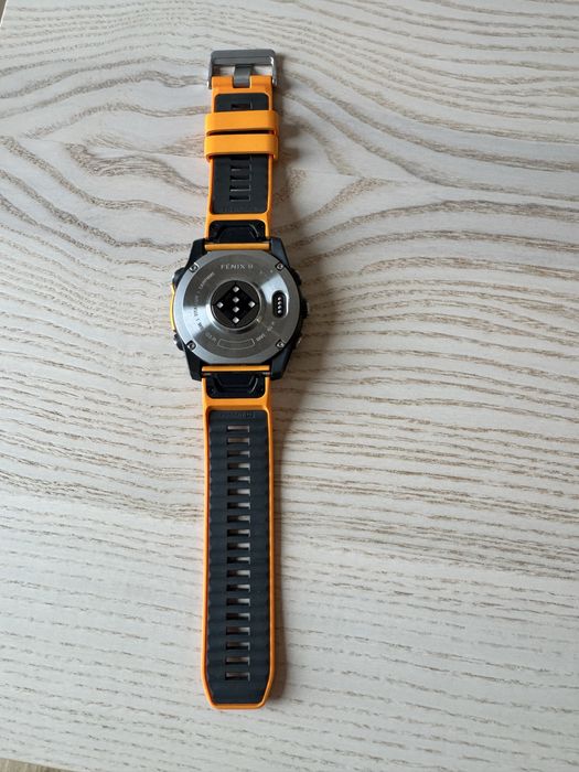 Vand Garmin Fenix 8 Sapphire 51mm, cutie completa, putin folosit