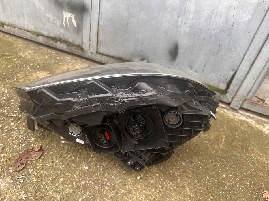 Far stanga passat b8 full led