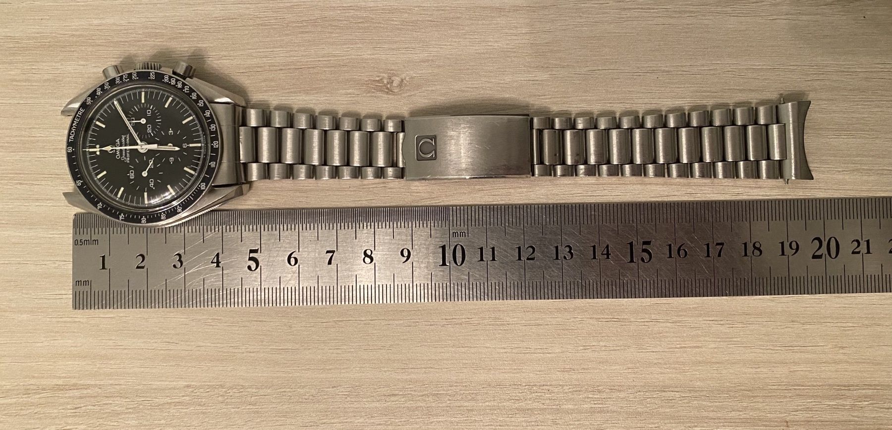 Бартер! Omega Speedmaster Moonwatch C.R.S.
