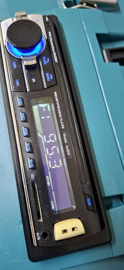 Radio Makita 2x45 wati