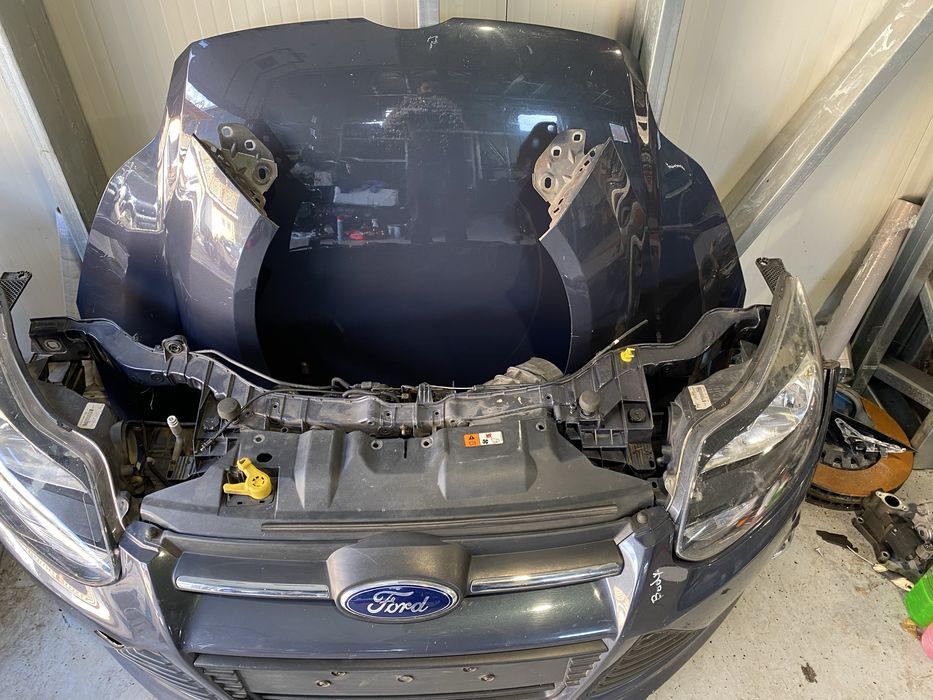 Fata completa Ford Focus 3 2014 capota bara far aripa trager radiator