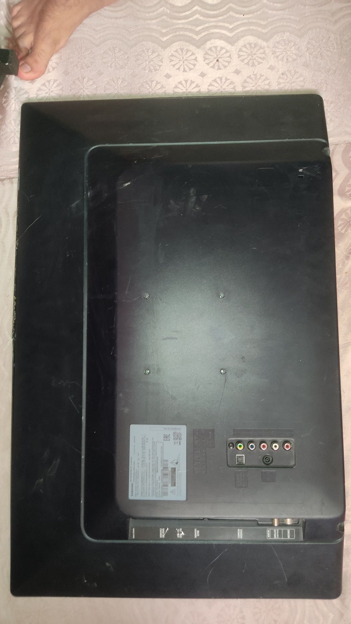 Tv Samsung ekran ketgan 32 zapchastga.
