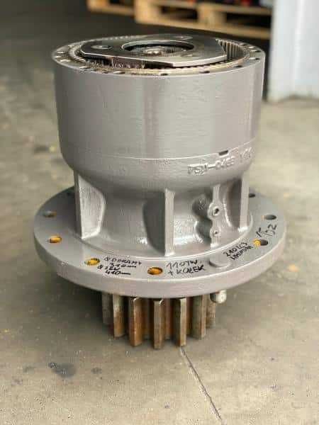 reductor de rotire hyundai r210 - piese de schimb hyundai
