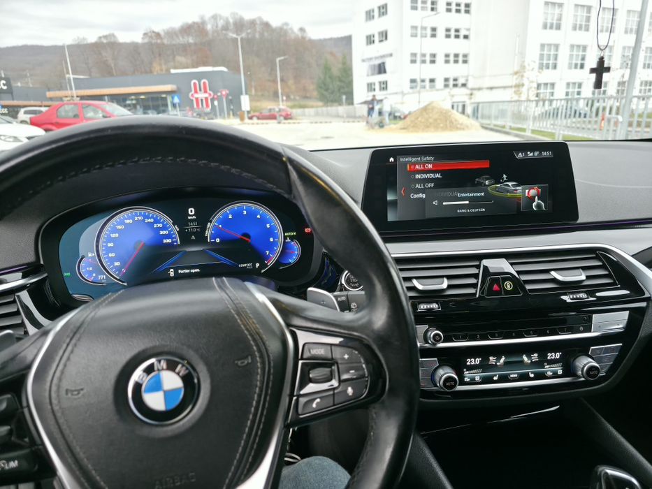 BMW 520i G30 LED