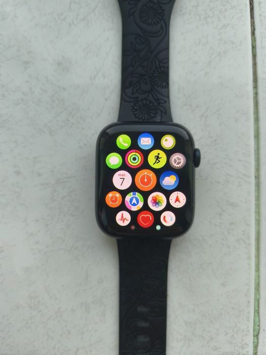 Vând Apple watch 9 gps 45 MM