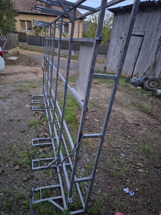 Vând portbagaj Land Rover