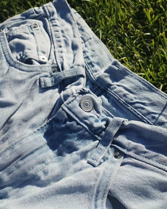 Blugi levis lose fit