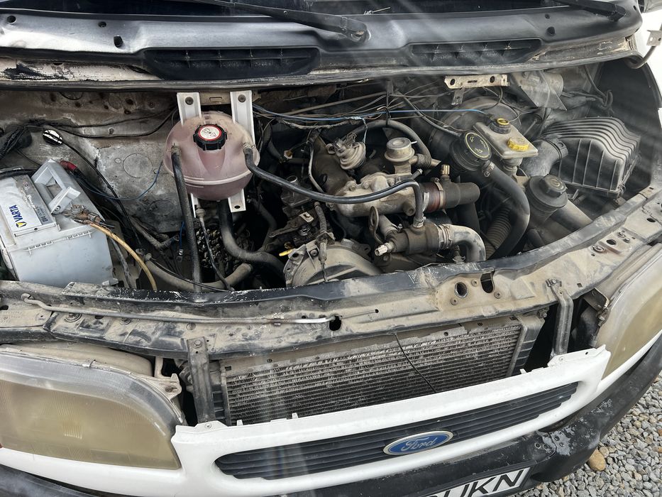 Ford tranzit cu  benă negociabil