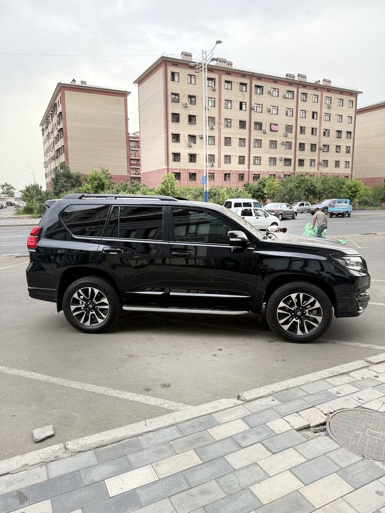 Toyota Prado J150 Black Edition 4L! 2018/19