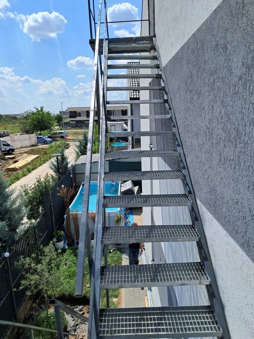 Scări zincate durabile și sigure. Montaj profesional, ne deplasăm în t